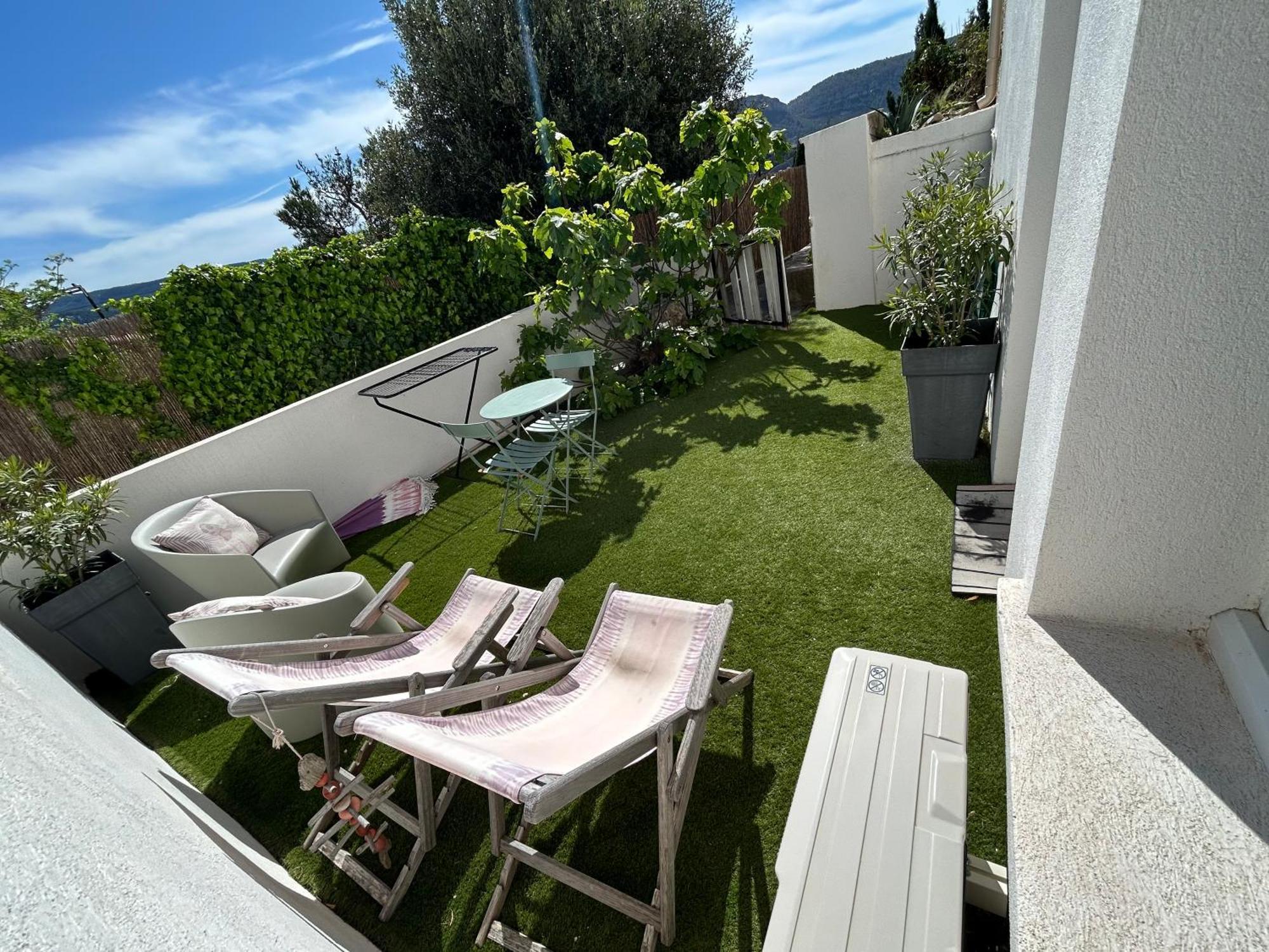 Studio Calme Aux Terrasses De Cassis Esterno foto